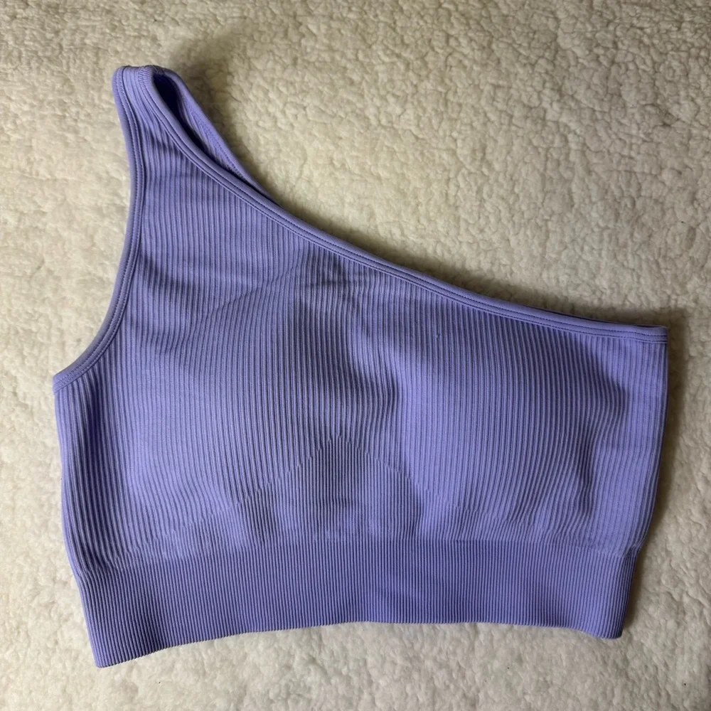 Ribbed Seamless One Shoulder Sports Bra Medium Lavender Athletic‎